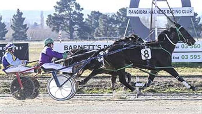 Sarah O'Reilly takes out the NZ Junior Drivers Championships on Flamboyant